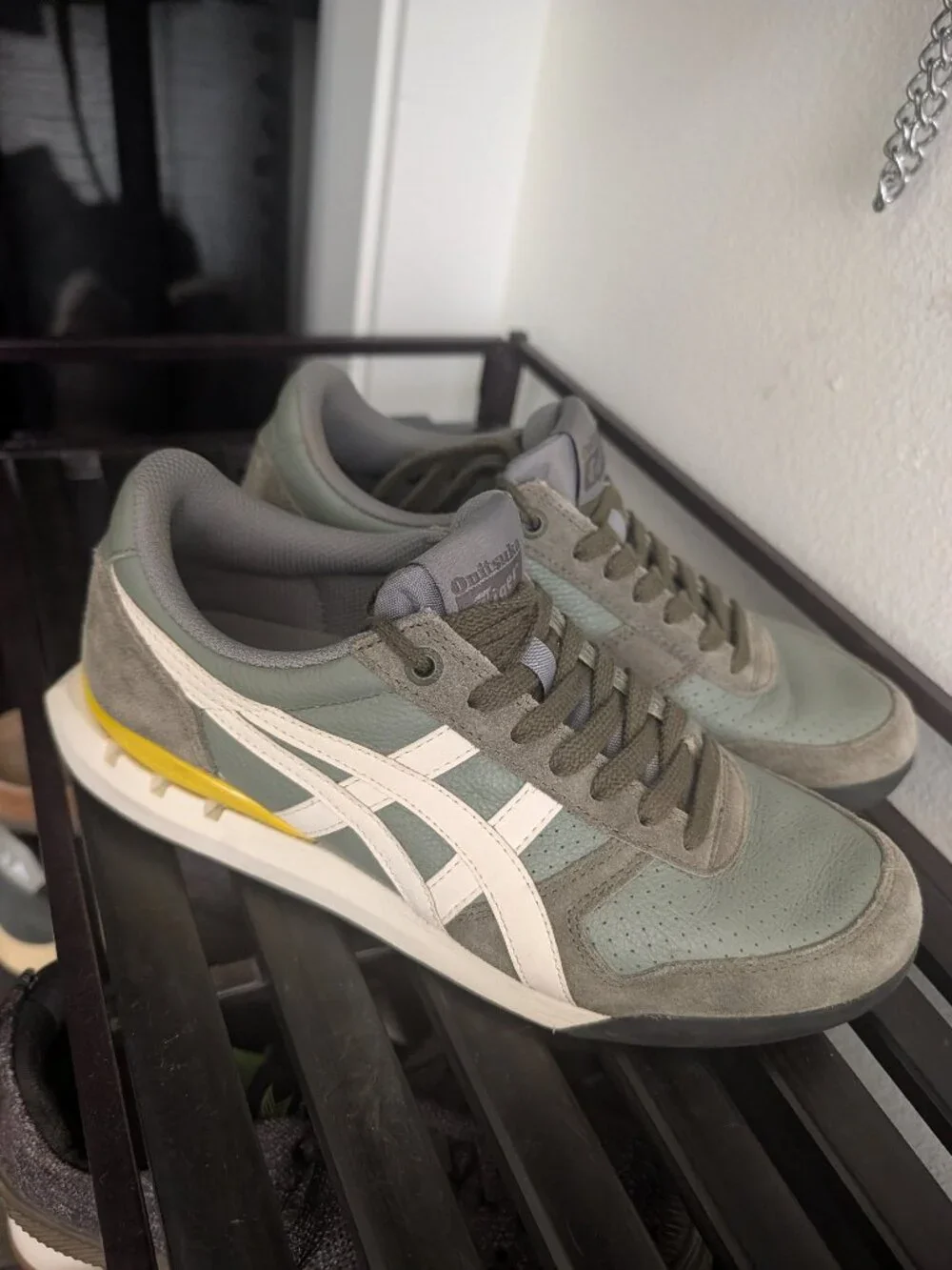 Onitsuka Tiger Ultimate 81 Ex Lichen Green Cream M7 / W8.5 MINT CONDITION!